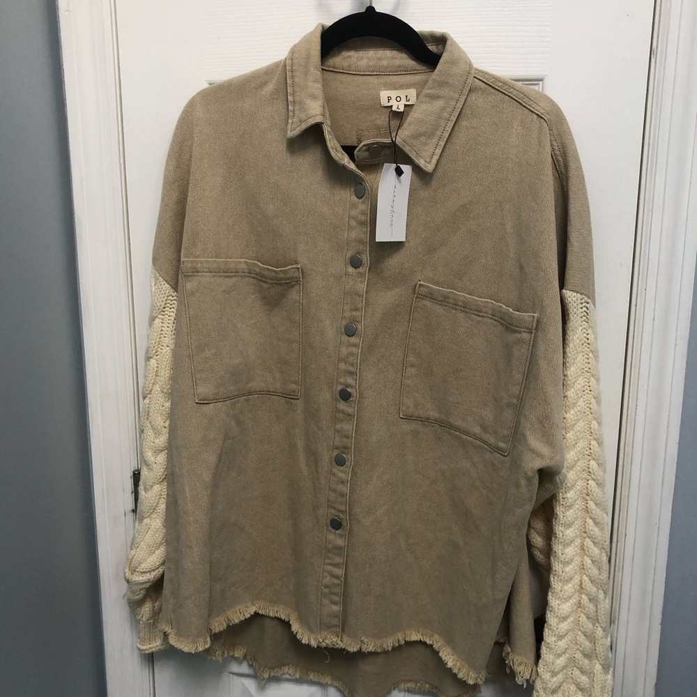 POL Women’s Shacket Denim New Wheat Tan cable knit sweater sleeve L